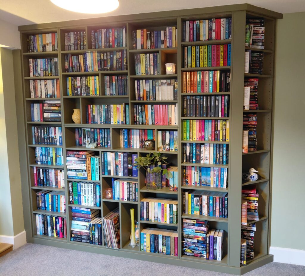 bespoke built in bookcase legacy bespoke woodcraft furniture Dorset